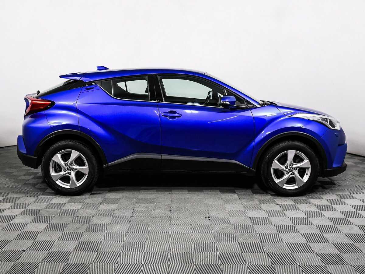 Купить Toyota C-HR с пробегом. Фото: #3