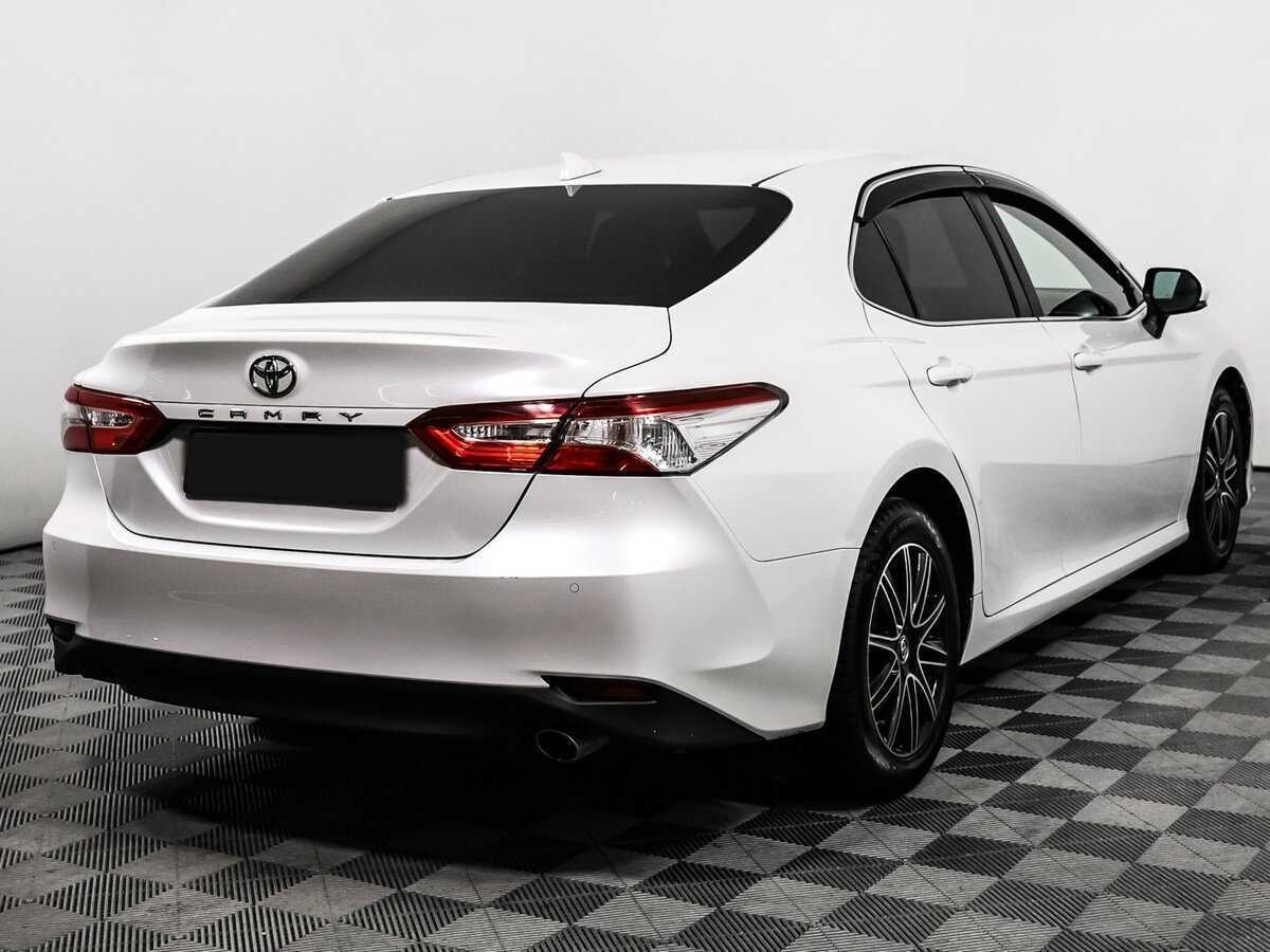 Купить Toyota Camry с пробегом. Фото: #4