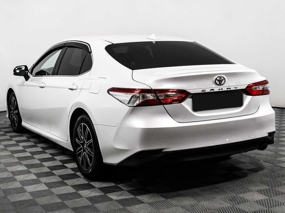 Купить Toyota Camry с пробегом. Фото: #6