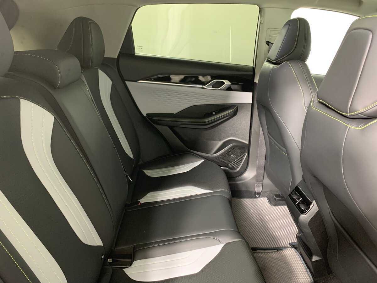 Купить Geely Coolray с пробегом. Фото: #17