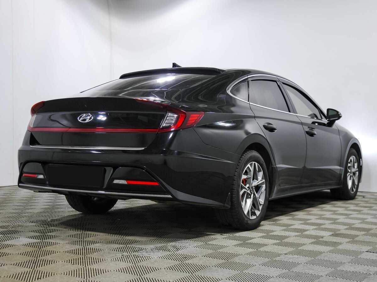 Купить Hyundai Sonata с пробегом. Фото: #2