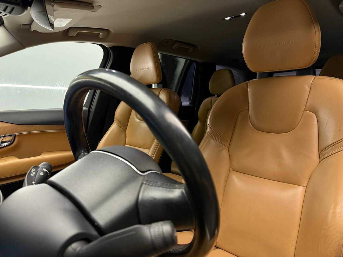 Купить Volvo XC90 с пробегом. Фото: #15