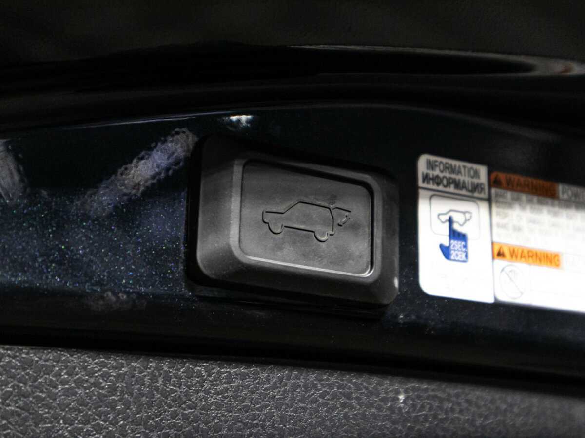 Купить Toyota RAV4 с пробегом. Фото: #15