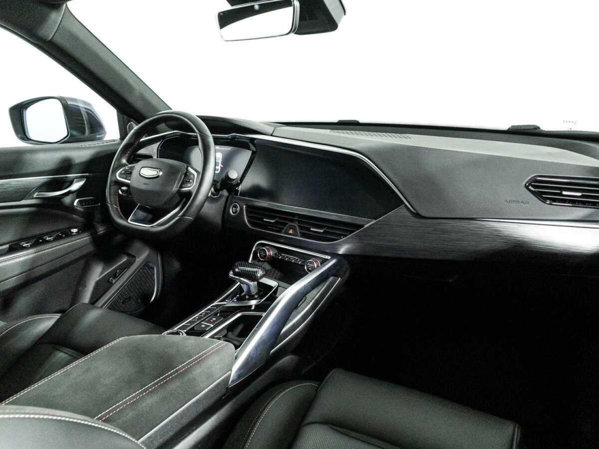 Купить Geely Tugella с пробегом. Фото: #8