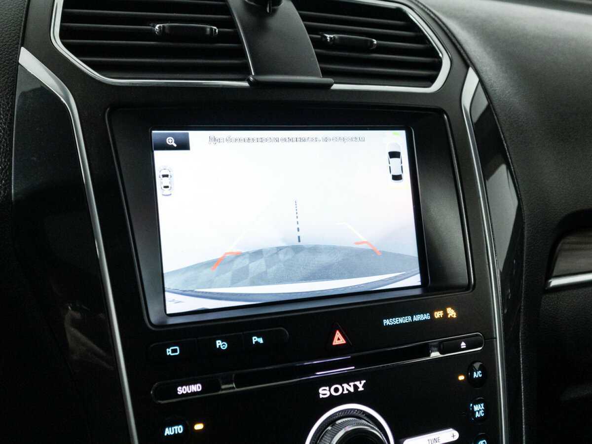 Купить Ford Explorer с пробегом. Фото: #20