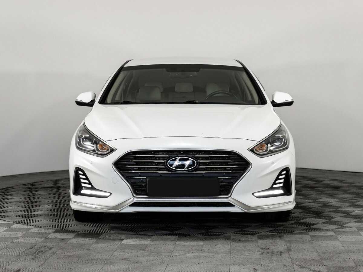 Купить Hyundai Sonata с пробегом. Фото: #1