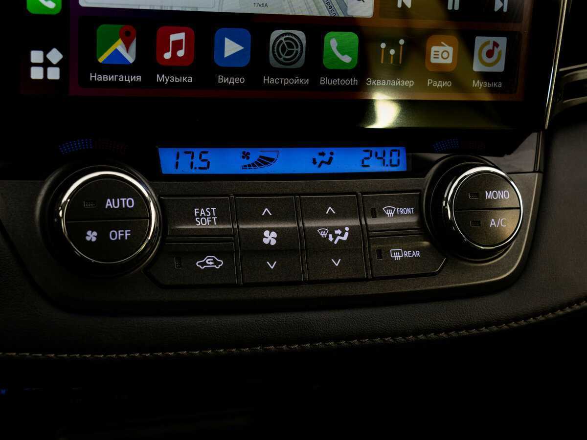 Купить Toyota RAV4 с пробегом. Фото: #8