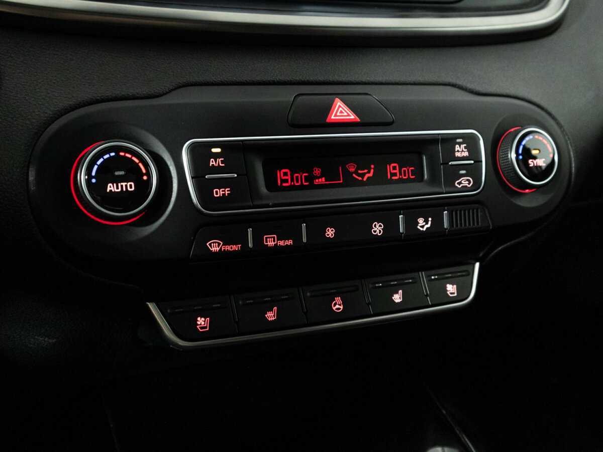 Купить Kia Sorento с пробегом. Фото: #25