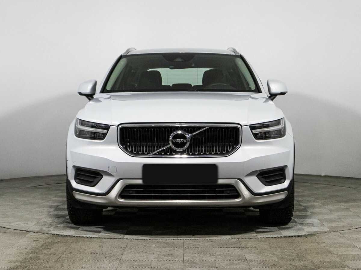 Купить Volvo XC40 с пробегом. Фото: #1