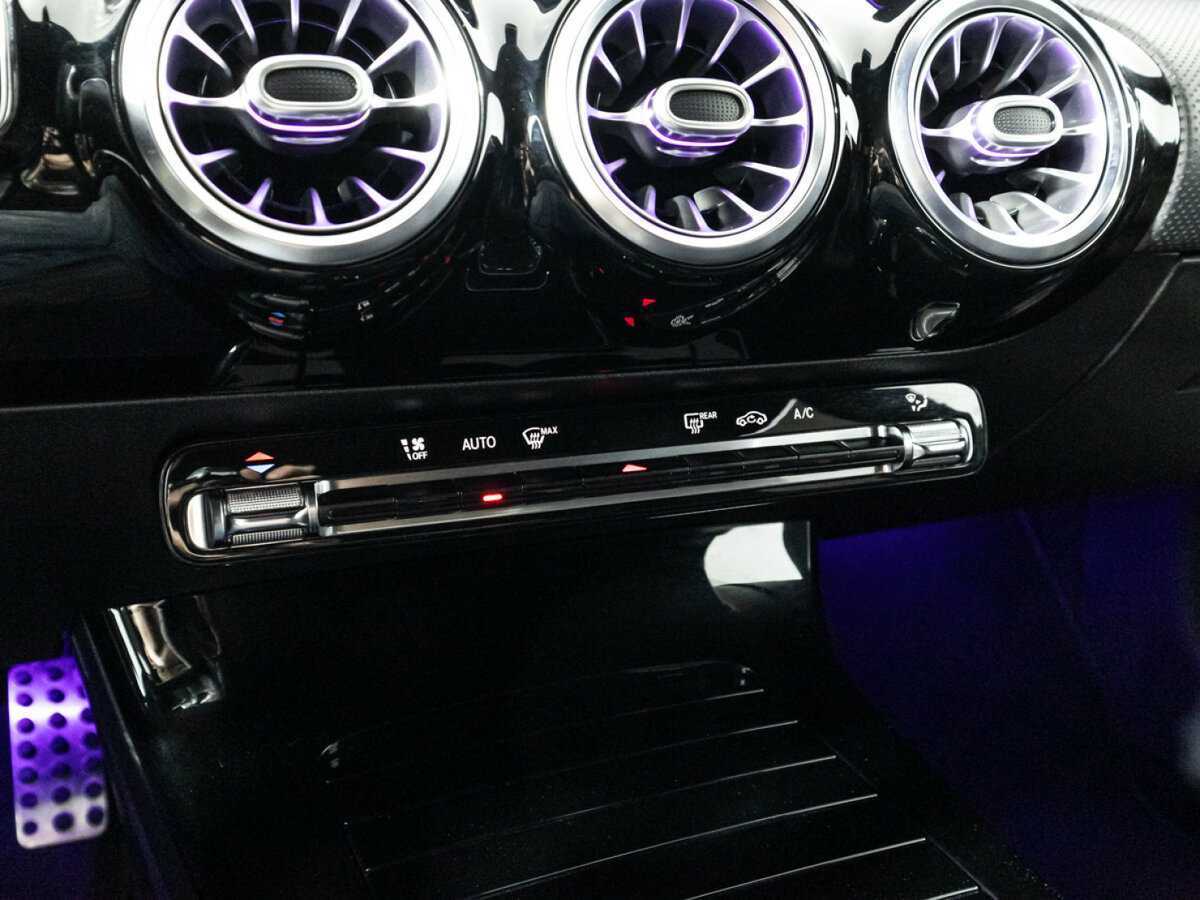 Купить Mercedes-Benz CLA с пробегом. Фото: #18