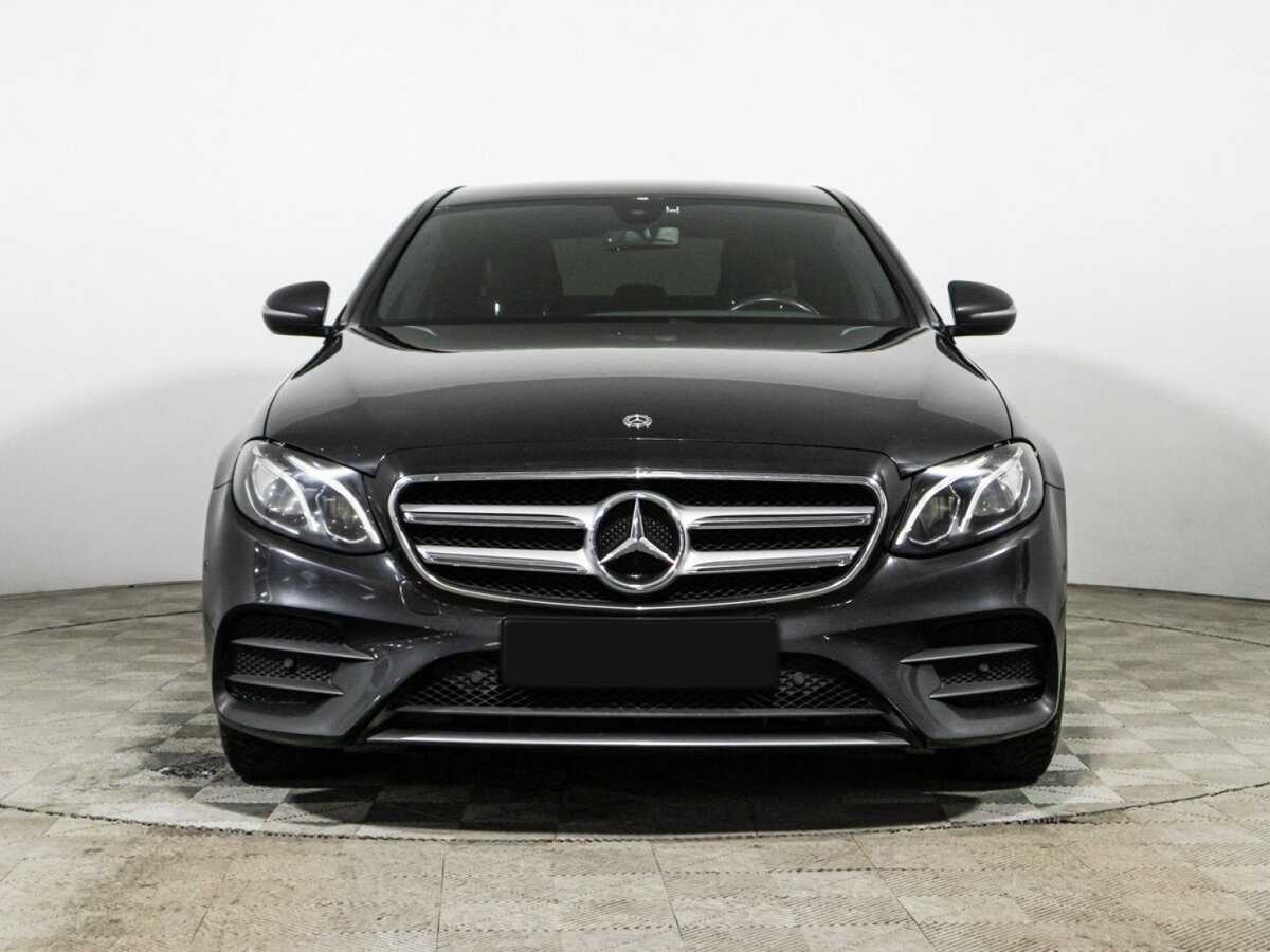 Купить Mercedes-Benz E-Класс с пробегом. Фото: #1