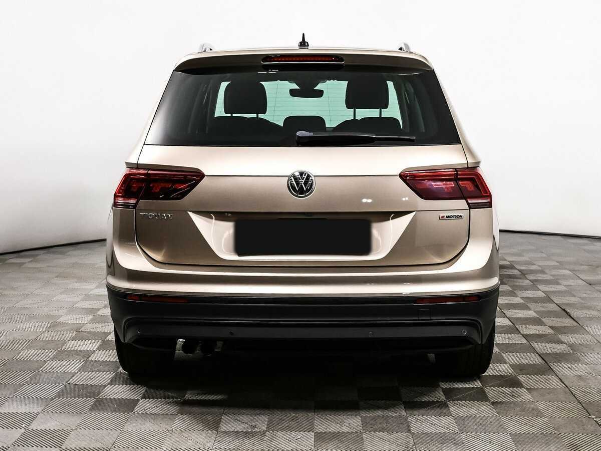 Купить Volkswagen Tiguan с пробегом. Фото: #5