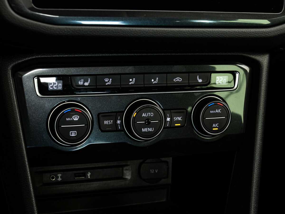 Купить Volkswagen Tiguan с пробегом. Фото: #18