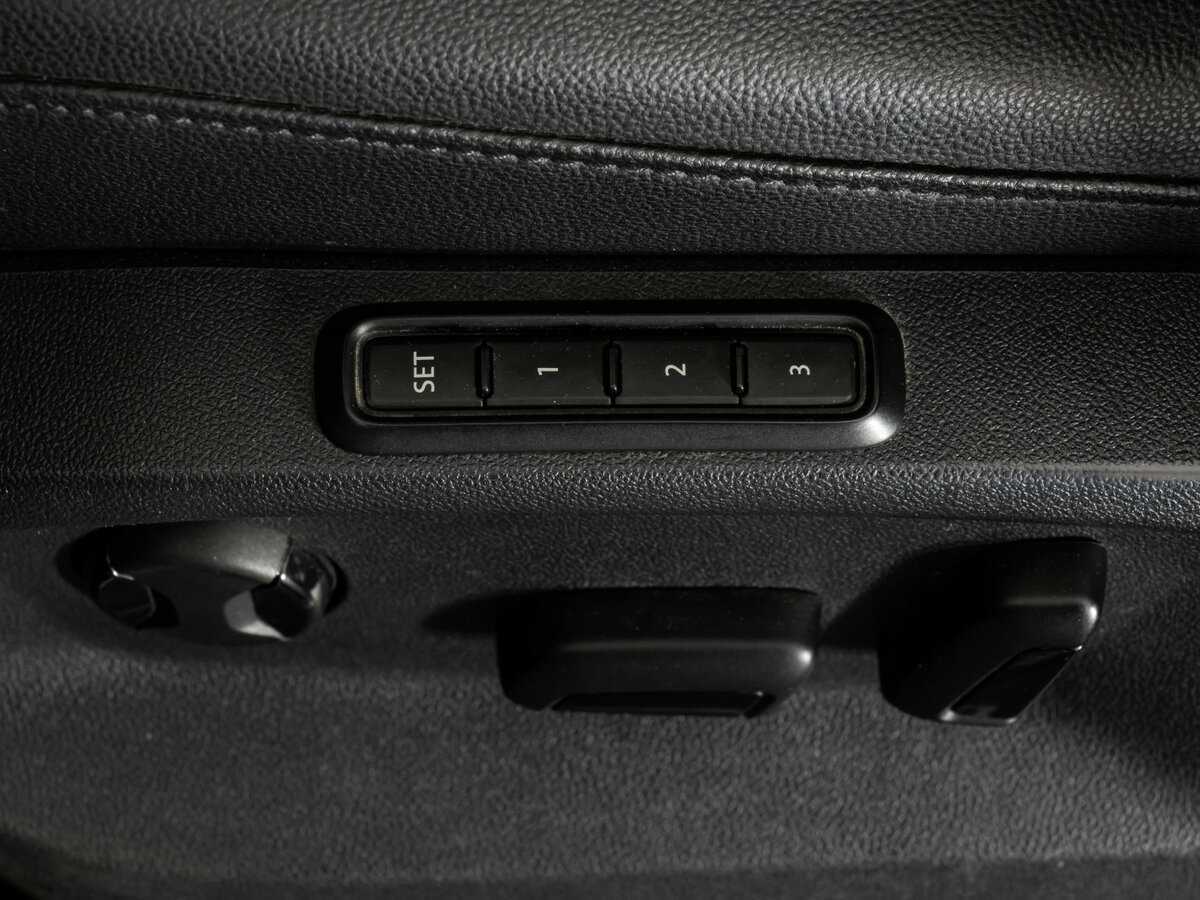 Купить Volkswagen Tiguan с пробегом. Фото: #21