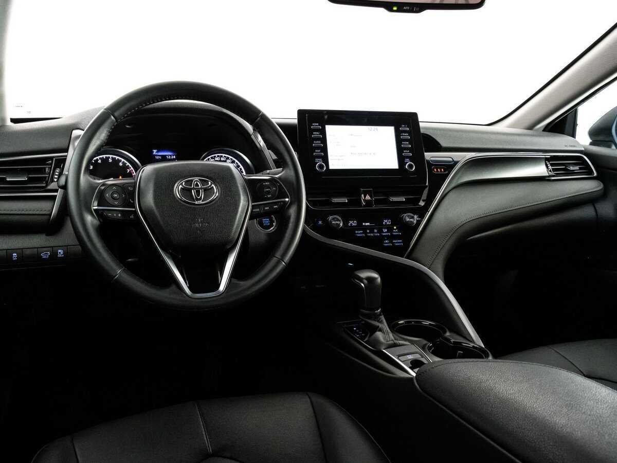 Купить Toyota Camry с пробегом. Фото: #8