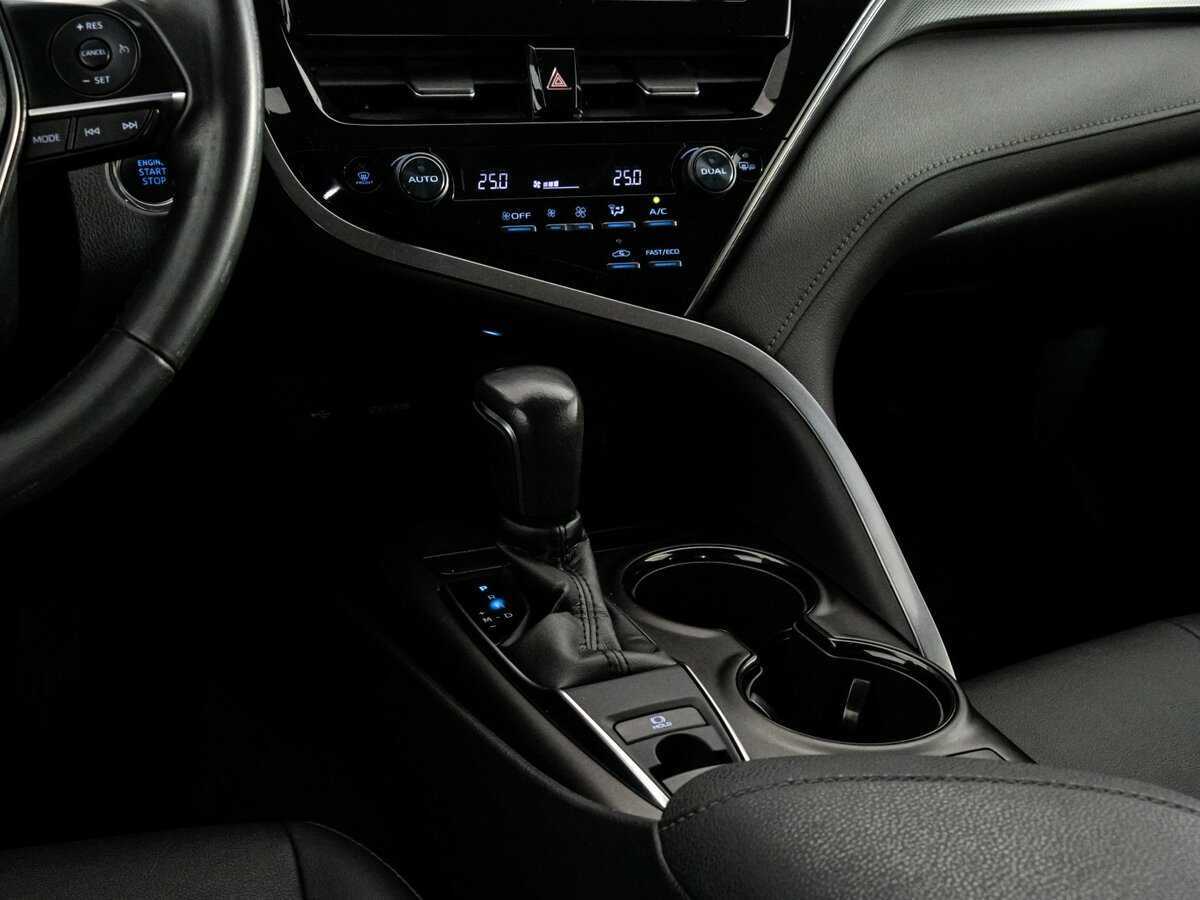 Купить Toyota Camry с пробегом. Фото: #11