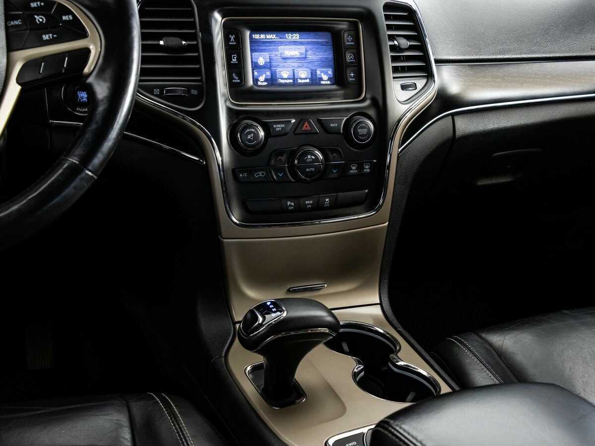 Купить Jeep Grand Cherokee с пробегом. Фото: #11