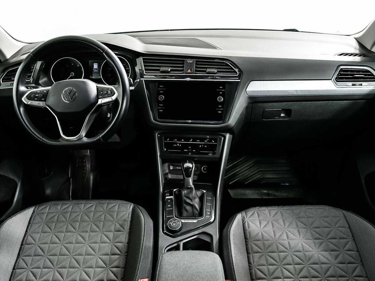 Купить Volkswagen Tiguan с пробегом. Фото: #10