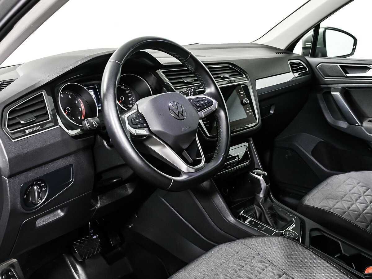 Купить Volkswagen Tiguan с пробегом. Фото: #11