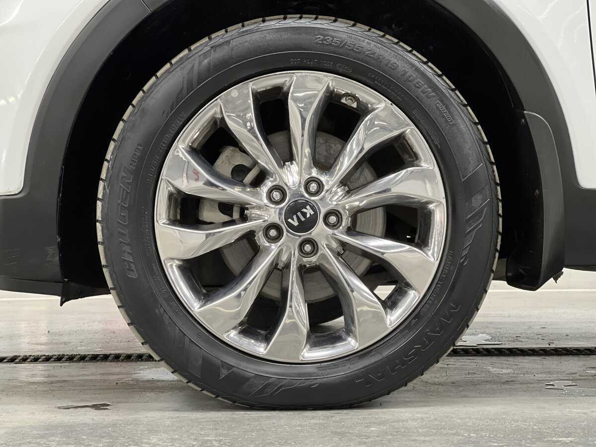 Купить Kia Sorento с пробегом. Фото: #17