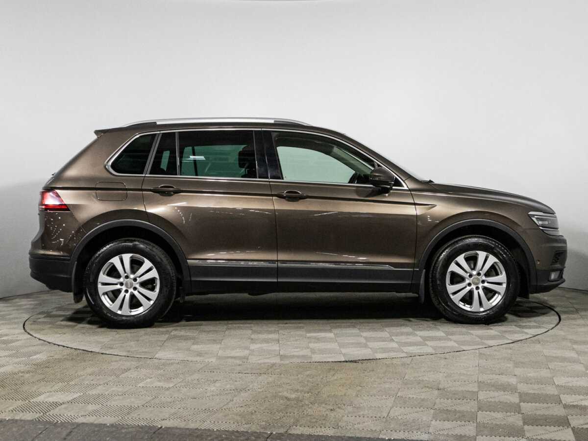Купить Volkswagen Tiguan с пробегом. Фото: #3