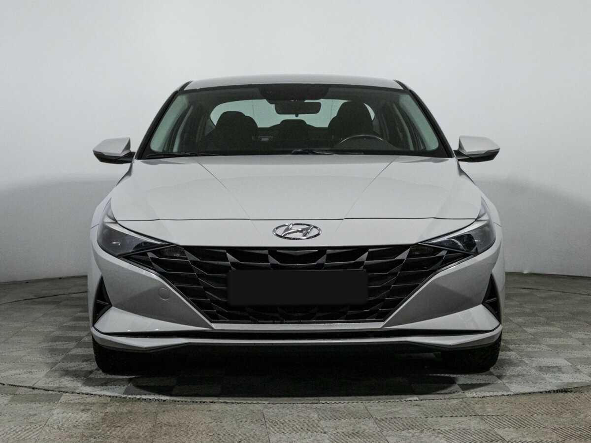 Купить Hyundai Elantra с пробегом. Фото: #1