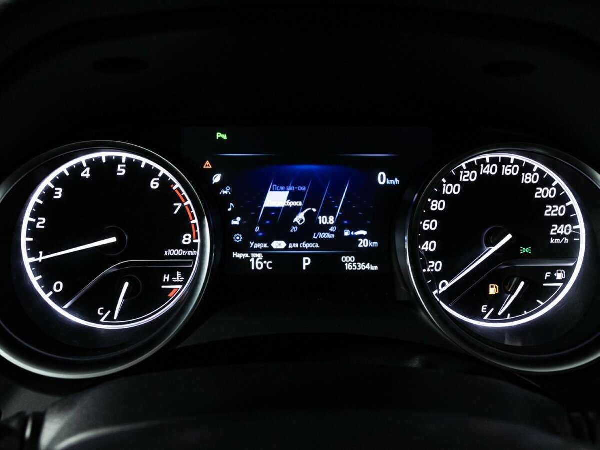 Купить Toyota Camry с пробегом. Фото: #11