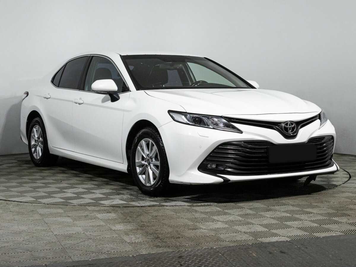 Купить Toyota Camry с пробегом. Фото: #2