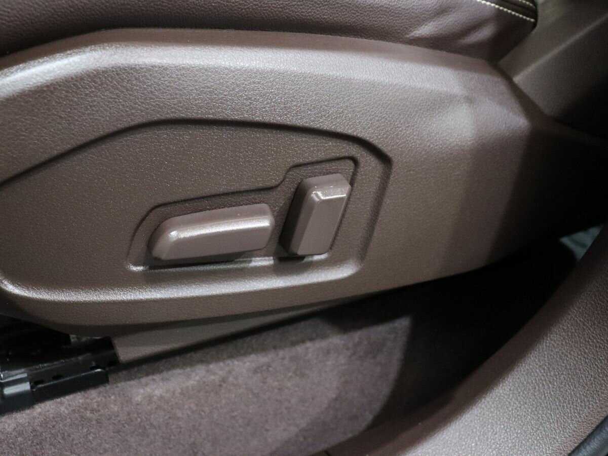 Купить FAW Bestune T77 с пробегом. Фото: #11