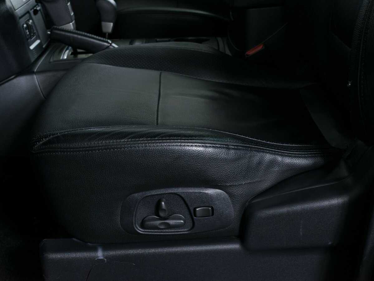 Купить Mitsubishi Pajero с пробегом. Фото: #13