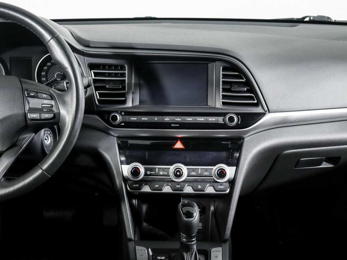 Купить Hyundai Elantra с пробегом. Фото: #12