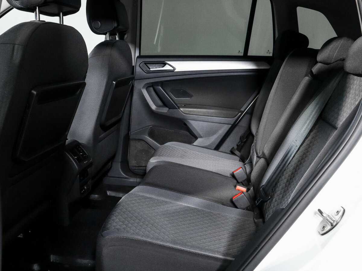 Купить Volkswagen Tiguan с пробегом. Фото: #6