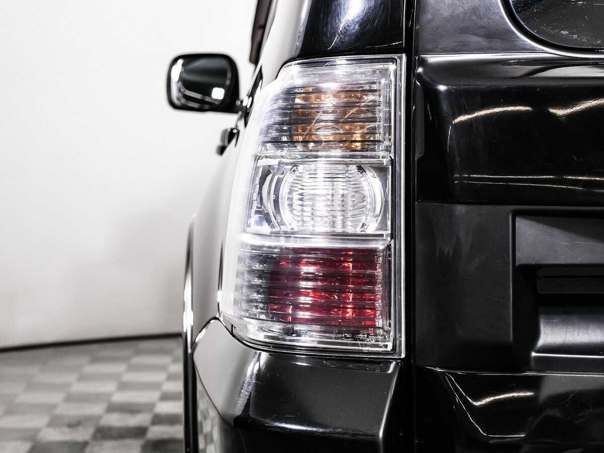 Купить Mitsubishi Pajero с пробегом. Фото: #14