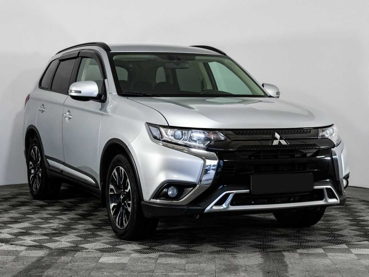 Купить Mitsubishi Outlander с пробегом. Фото: #2