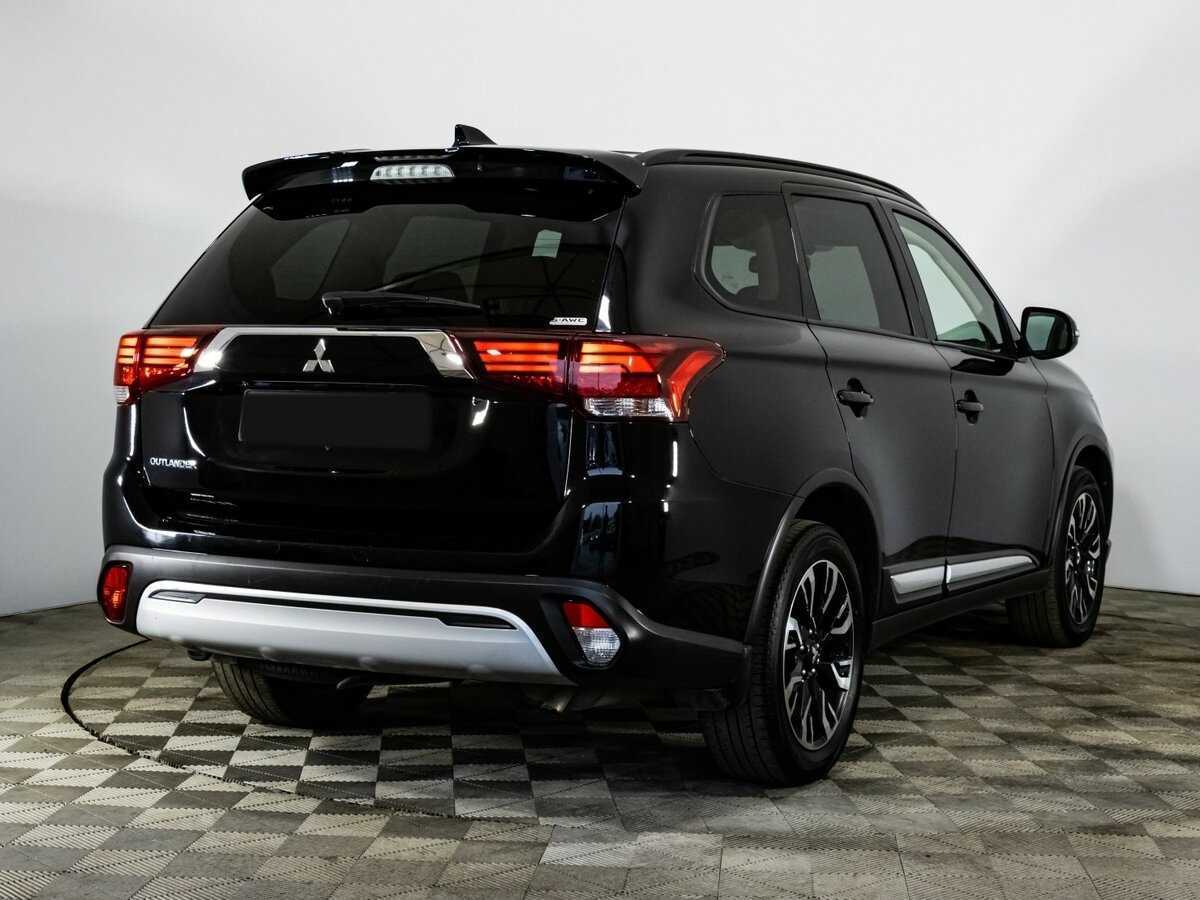 Купить Mitsubishi Outlander с пробегом. Фото: #4