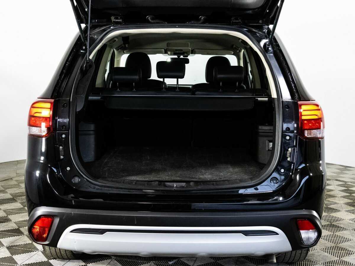 Купить Mitsubishi Outlander с пробегом. Фото: #19