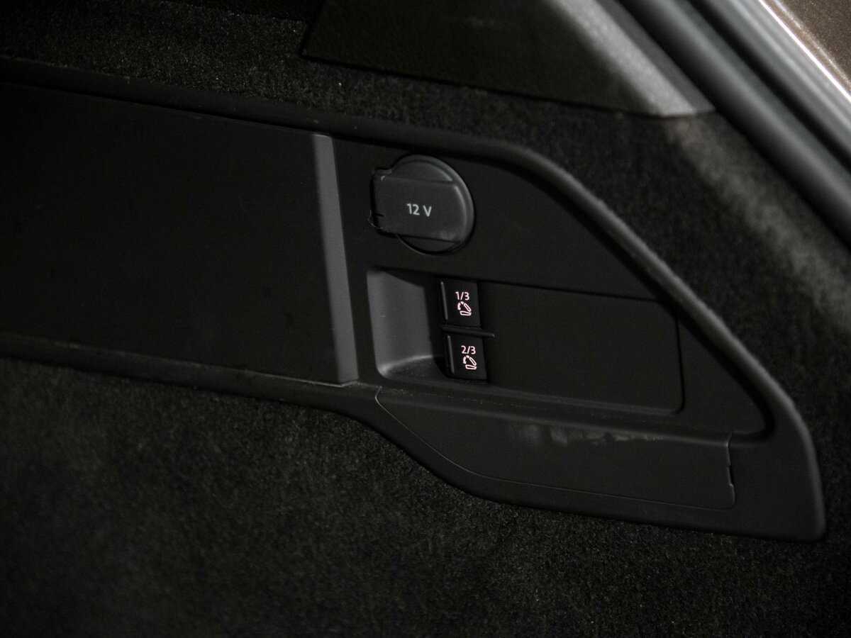 Купить Volkswagen Touareg с пробегом. Фото: #20