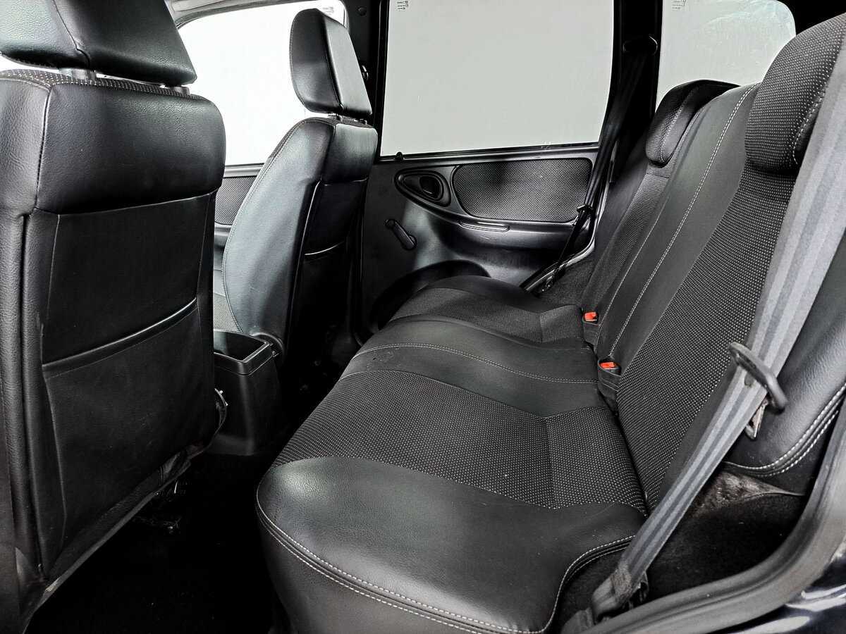 Купить Chevrolet Niva с пробегом. Фото: #11