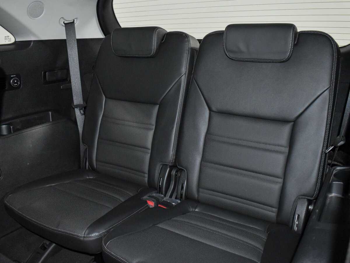 Купить Kia Sorento с пробегом. Фото: #10