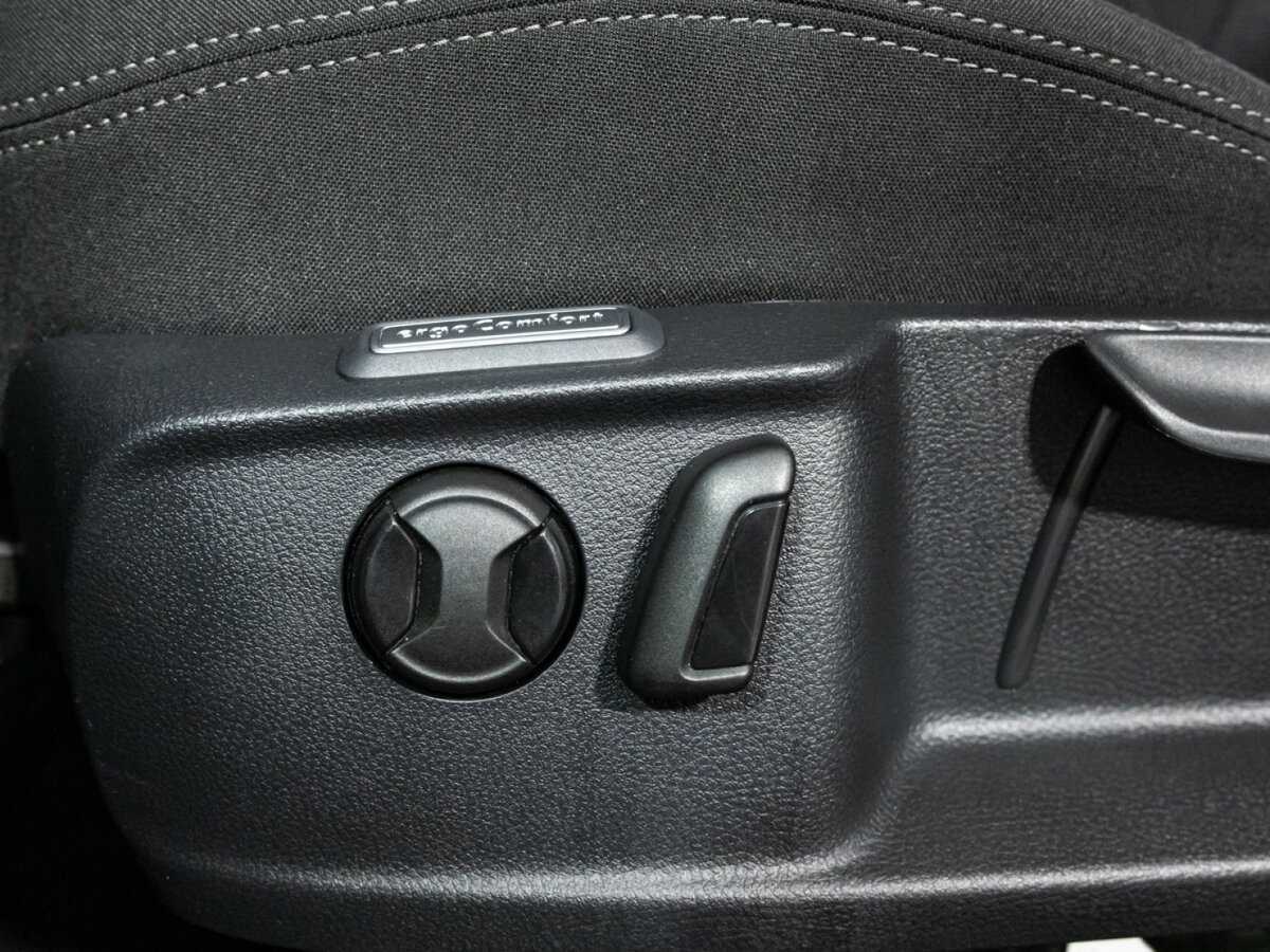 Купить Volkswagen Passat с пробегом. Фото: #15