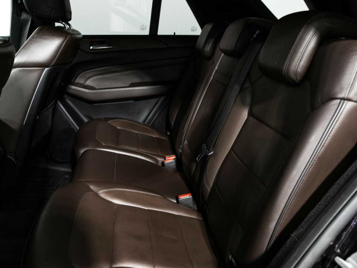 Купить Mercedes-Benz M-Класс с пробегом. Фото: #9