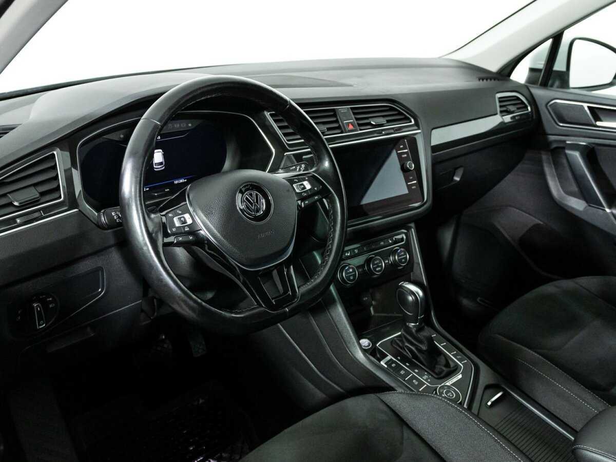 Купить Volkswagen Tiguan с пробегом. Фото: #9