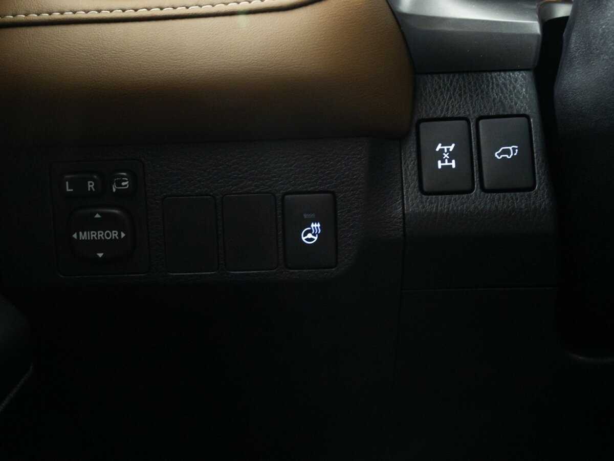 Купить Toyota RAV4 с пробегом. Фото: #21