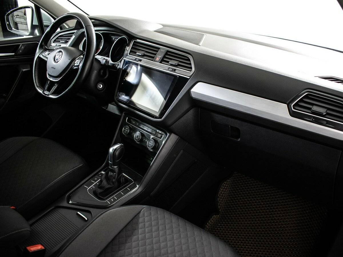 Купить Volkswagen Tiguan с пробегом. Фото: #6