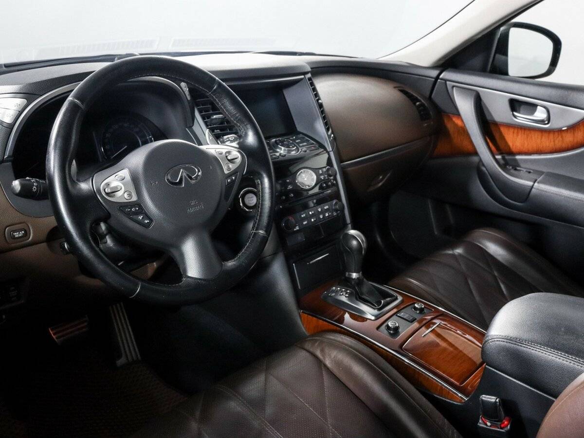 Купить Infiniti FX с пробегом. Фото: #8