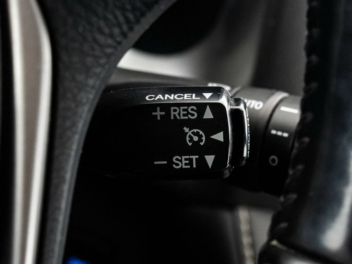 Купить Toyota RAV4 с пробегом. Фото: #14