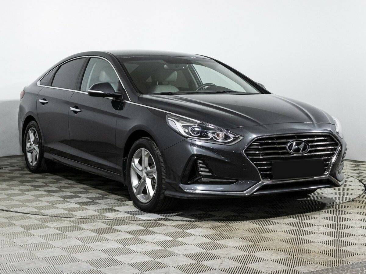 Купить Hyundai Sonata с пробегом. Фото: #2