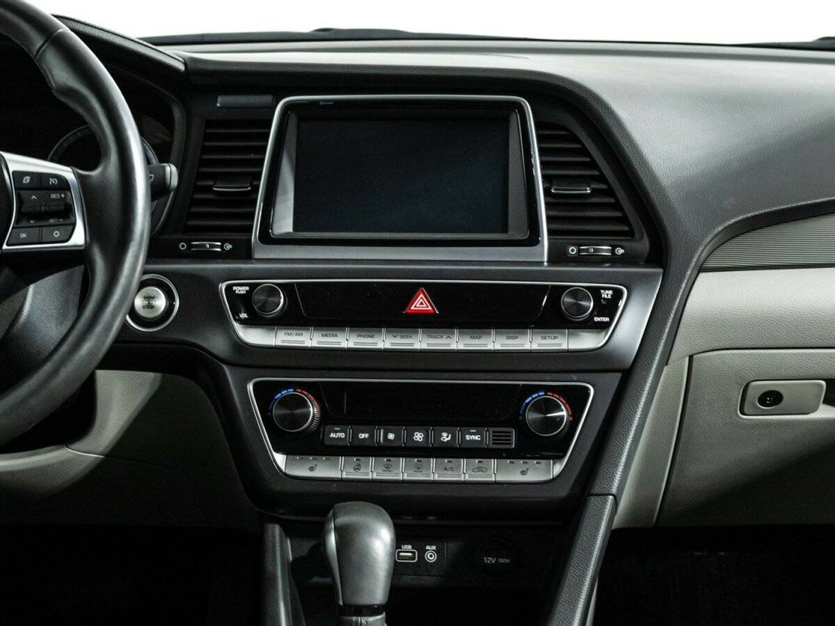 Купить Hyundai Sonata с пробегом. Фото: #13