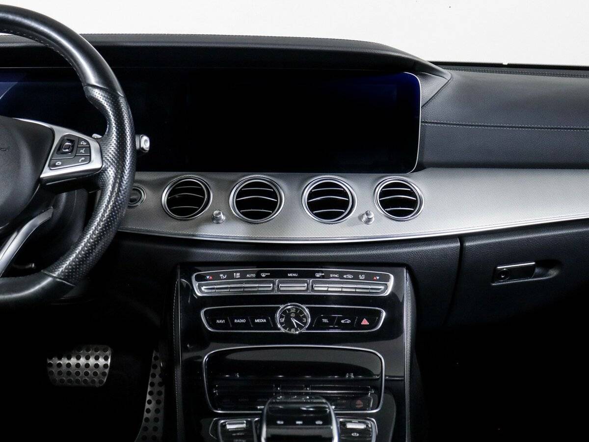 Купить Mercedes-Benz E-Класс с пробегом. Фото: #12