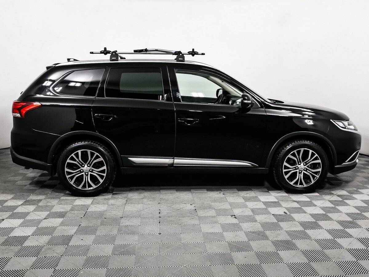 Купить Mitsubishi Outlander с пробегом. Фото: #3